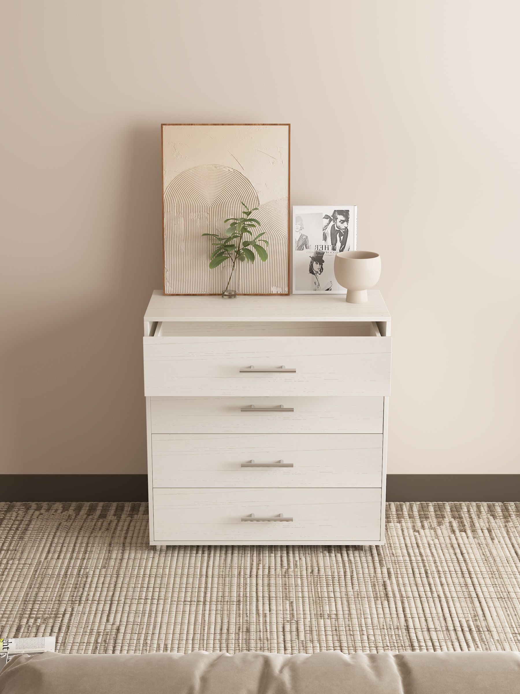 תמונת שידת 4 מגירות רחבה בגוון לבן עם טקסטורת עץ דגם פלמה PALMA 2